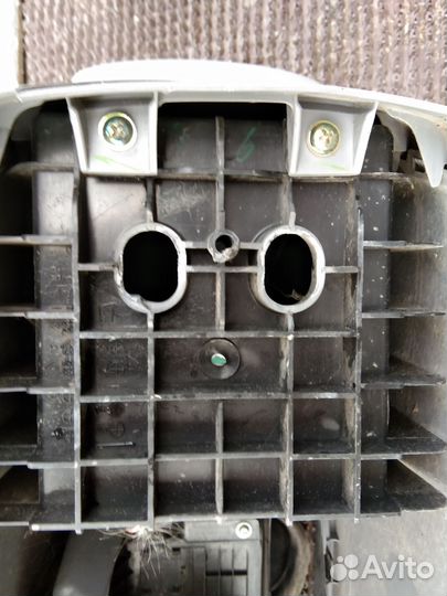 Подлокотник Мазда 3 BK