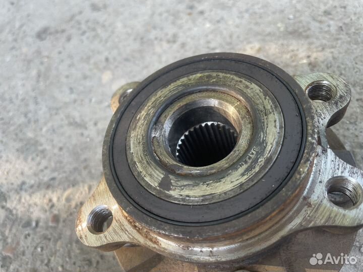 Ступица передняя Lexus Toyota 30 шлицов