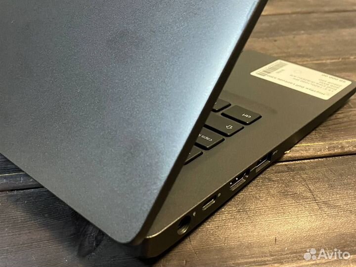 Ноутбук Dell Latitude 5300 i5 IPS