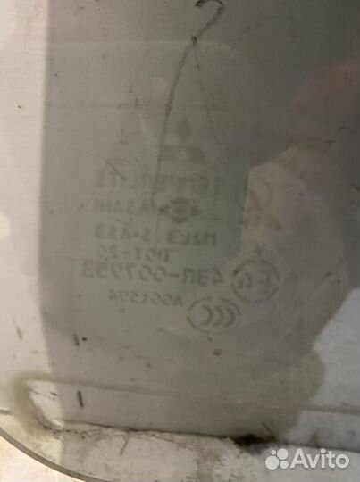 Mitsubishi Outlander 1 Заднее правое стекло