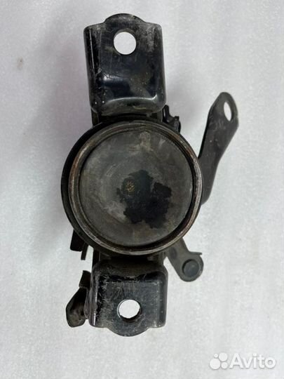 Подушка двигателя правая Toyota Camry V70/V75