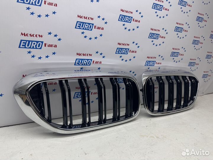 Решетки радиатора ноздри BMW 5 G30 хром обод
