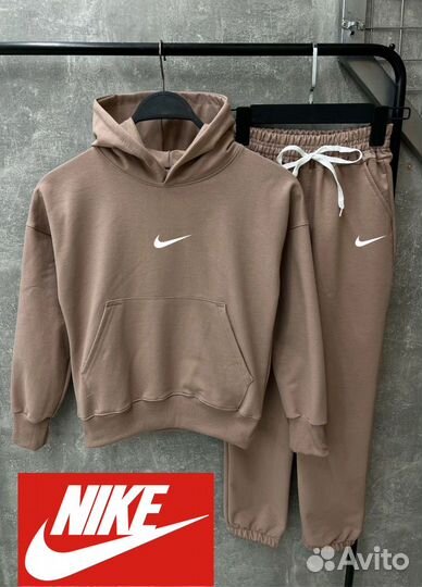 Nike. Костюмы для мальчиков 134-164 рост