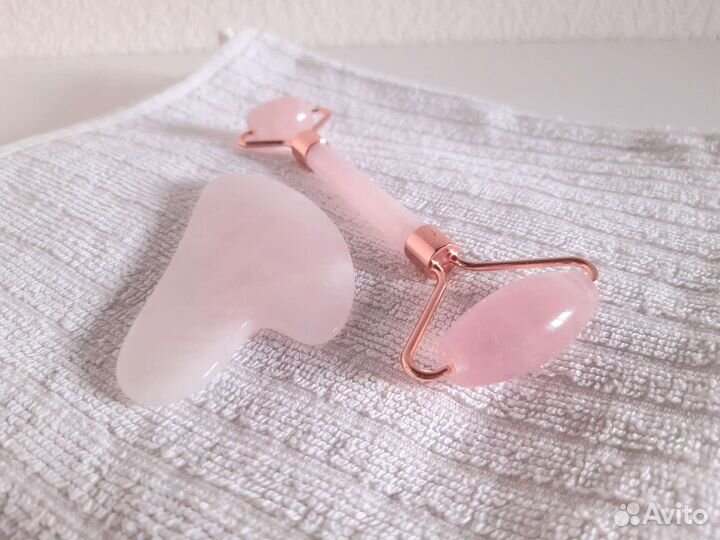 Роликовый массажер для лица скребок гуаша