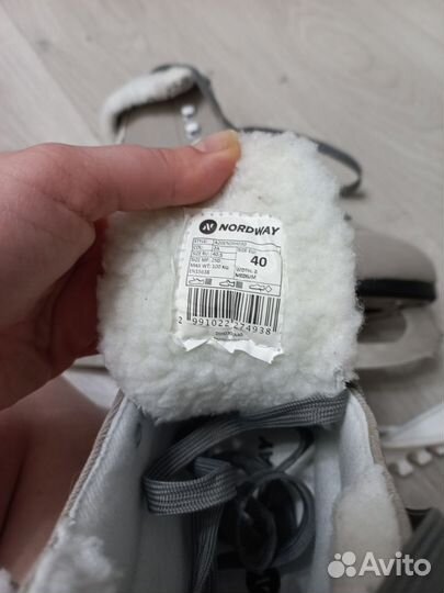 Продам коньки