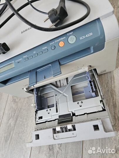 Принтер samsung scx-4220 (сканер, ксерокс)