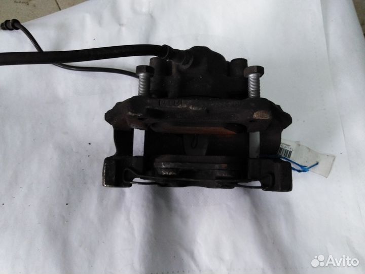 Суппорт передний Мерседес W210 M112