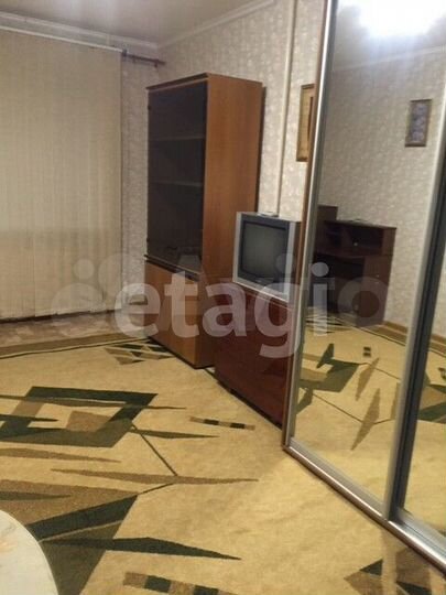 1-к. квартира, 42 м², 2/10 эт.