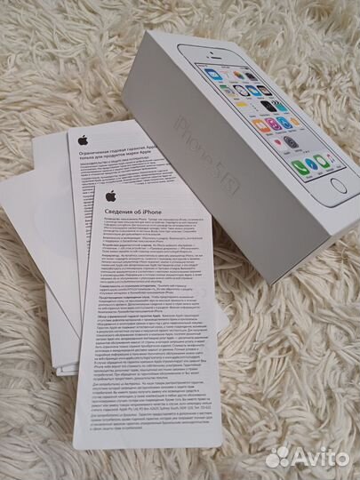 Оригинальные коробки от iPhone 5s, iPhone 7