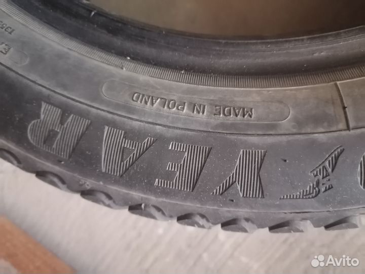 Goodyear UltraGrip 185/60 R15