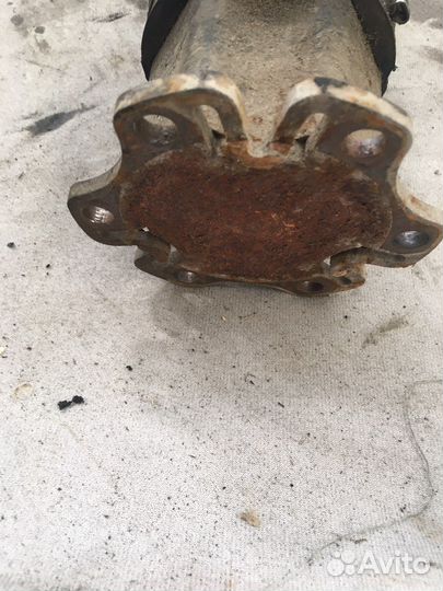 Привод передний левый Volkswagen Phaeton(1961)