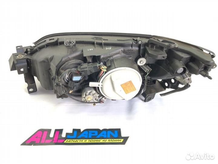 Фара передняя передняя правая Subaru Legacy BL