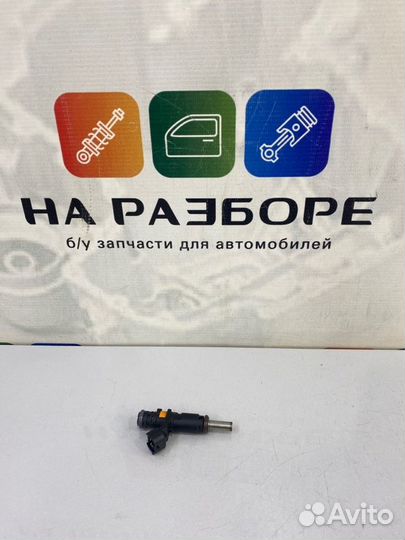 Форсунка Renault Sandero Stepway 5S H4M 2019