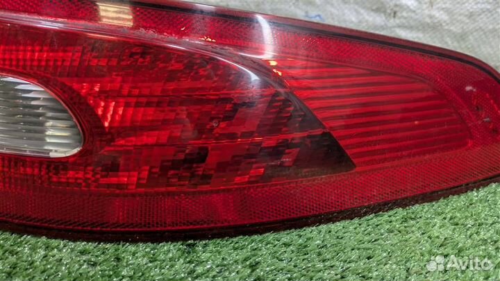 Фонарь задний наружный правый Jaguar XF 2009