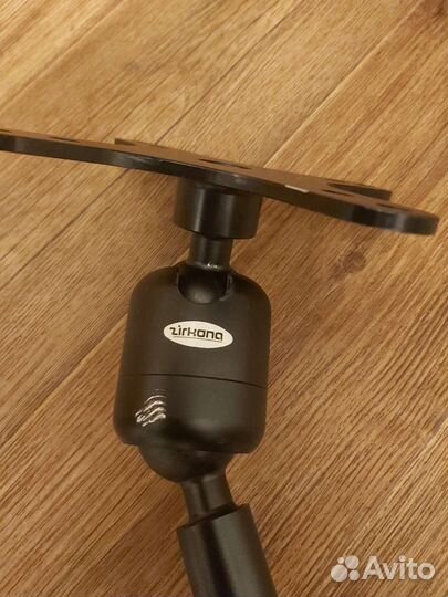 Кронштейн zirkona