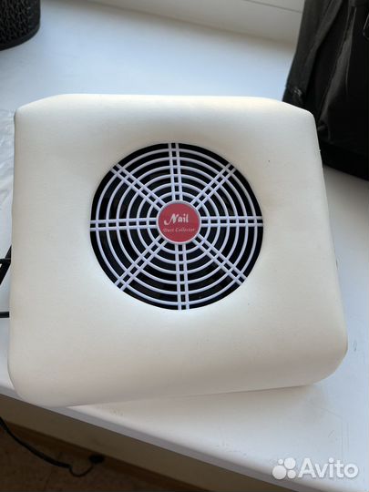 Маникюрная вытяжка