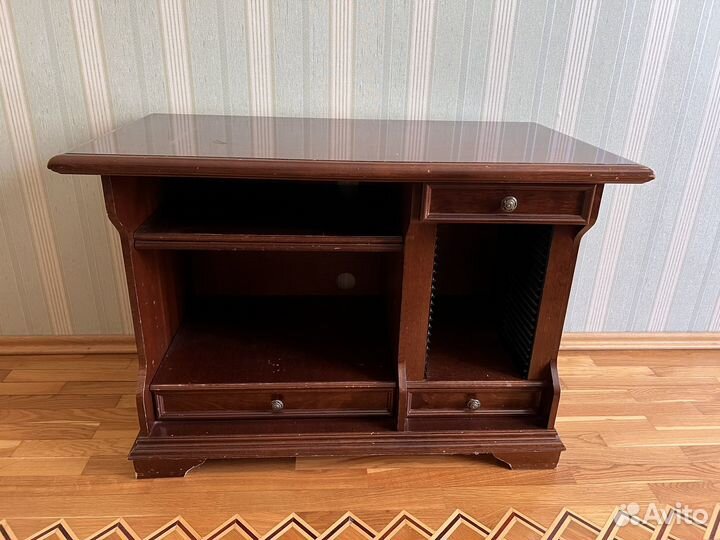 Тумба под телевизор