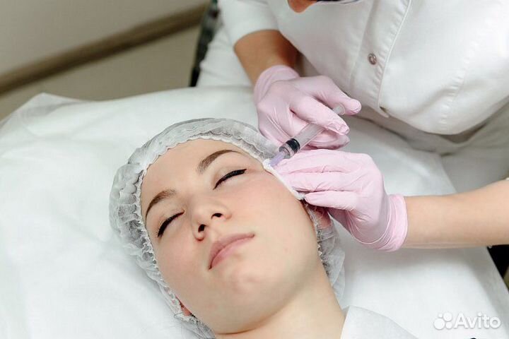 Косметолог Чистка лица, уколы красоты