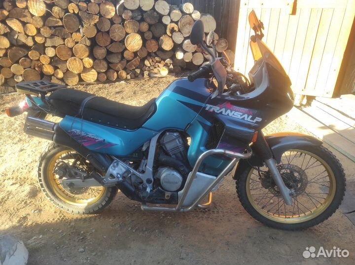 Honda transalp 400