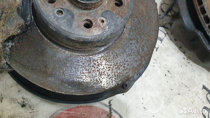 Ступицы передние на Mercedes-Benz W140