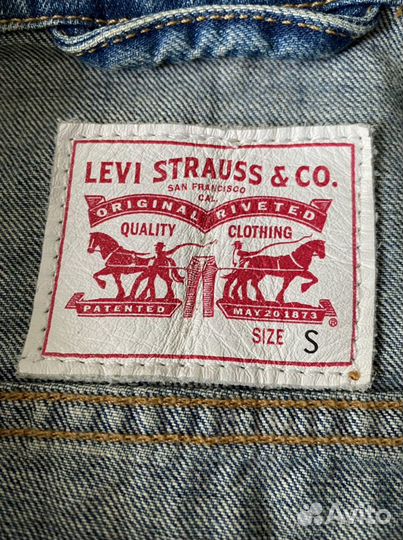 Новая джинсовая куртка Levis S/XS