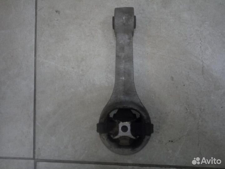 Опора двигателя задняя Volkswagen Polo Sedan 6C1