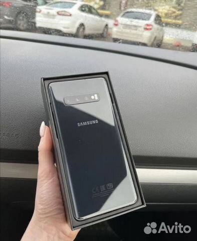 Samsung Galaxy S10+, 8/128 ГБ купить в Москве | Электроника | Авито