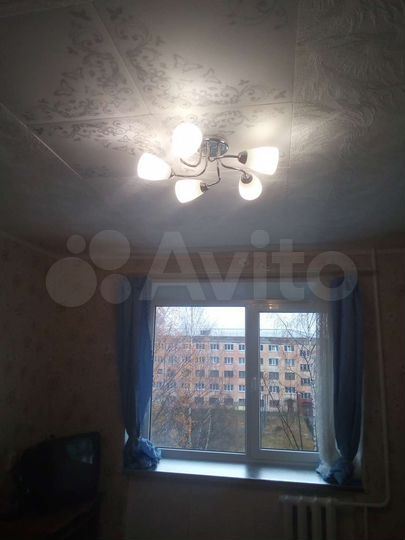 Комната 12 м² в 9-к., 4/5 эт.