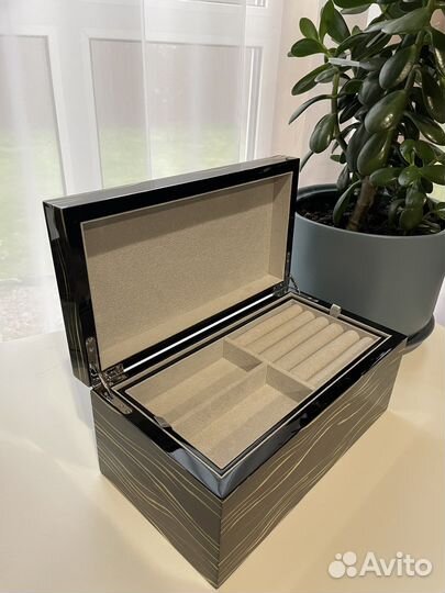 Шкатулка для украшений jebely