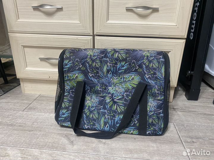 Переноска,лоток,туалет,когтеточка