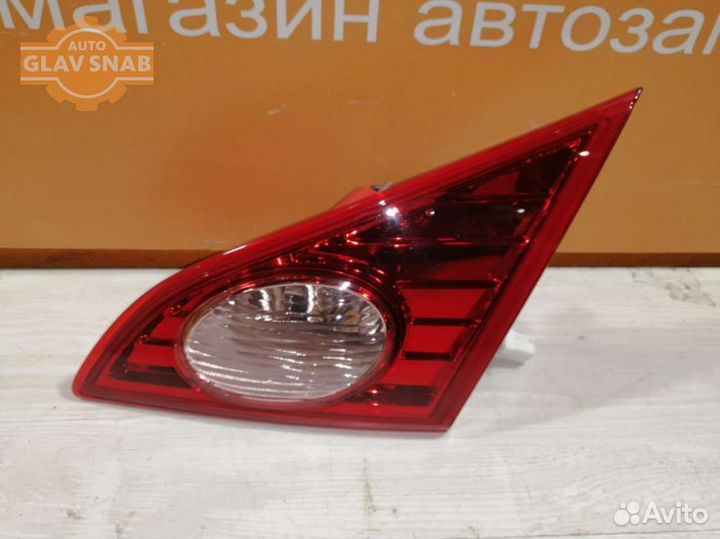 Фонарь правый (в крышку) Nissan Murano Z51