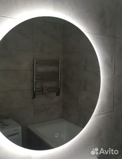 Зеркало с подсветкой на стену