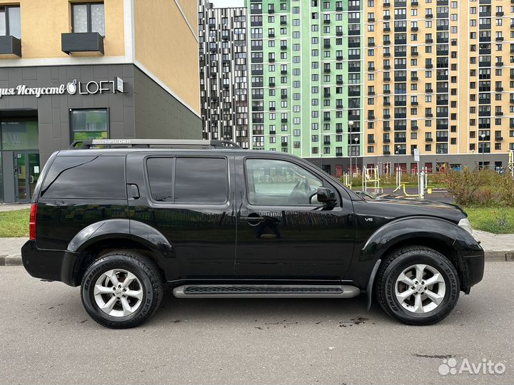 Nissan Pathfinder 4.0 AT, 2008, 225 000 км