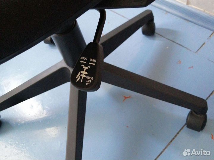 Офисное кресло от компании Бюрократ