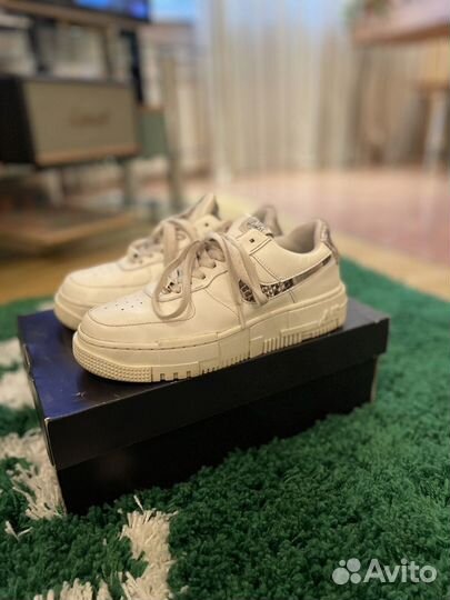 Кроссовки Nike wmns AF1 pixel SE (us 6,5)