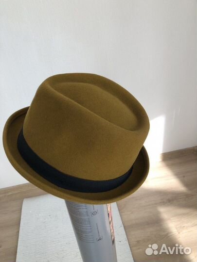 Шляпа фетровая женская