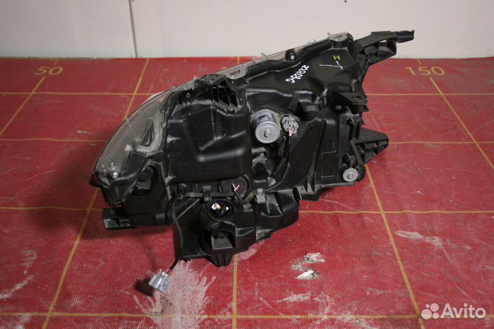 Фара левая Toyota Land Cruiser Prado