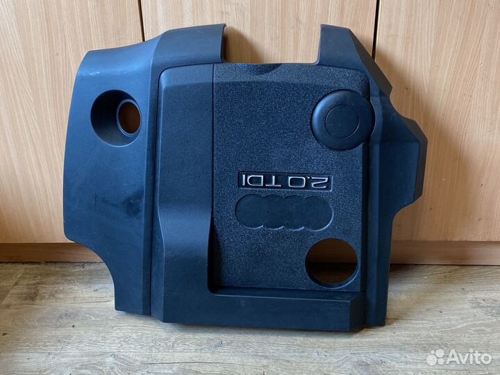 Audi a6 c6 декоративная накладка двигателя