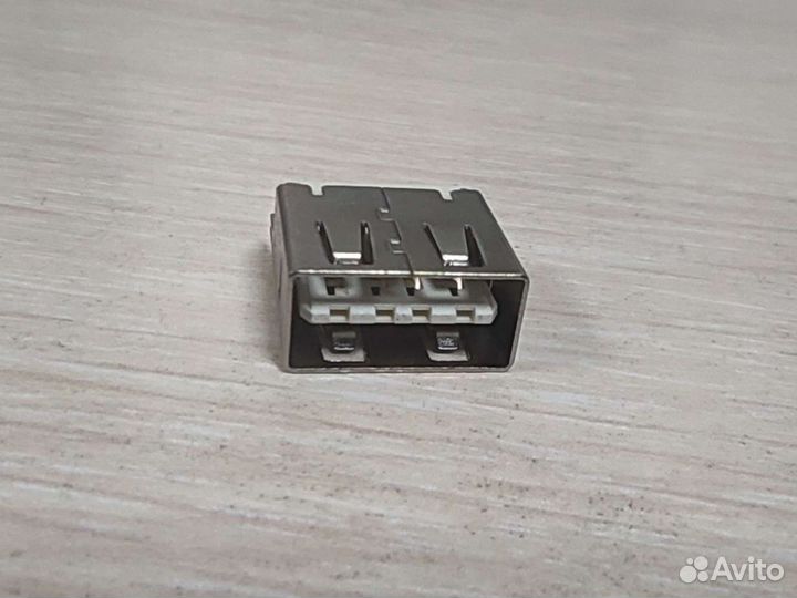 Разъем USB двухсторонний реверсивный