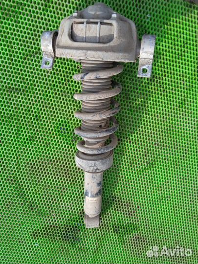 Стойка подвески задняя правая Porsche Cayenne 955