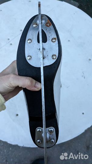 Коньки фигурные женские 38 размер