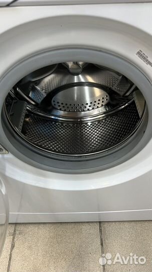 Стиральная машина Indesit 5кг с Гарантией