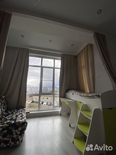 Кровать детская со столом и шкафом