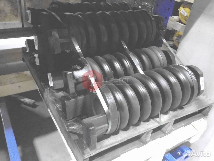 Натяжитель гусеницы Volvo EC360B 14572141