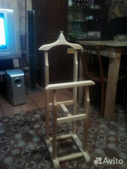 Вешалка-плечики для школьника