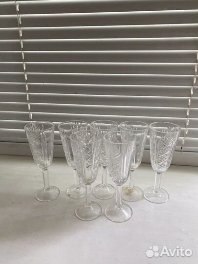 Хрустальные рюмки, стаканы, бокалы
