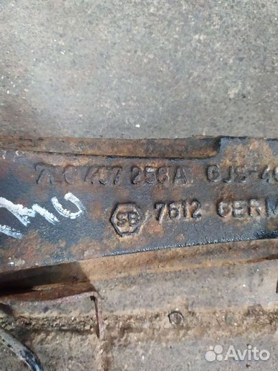 Кулак передний L-R VW Touareg,Porsche Cayenne,Audi