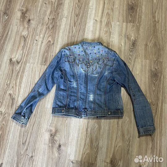 Куртка джинсовая