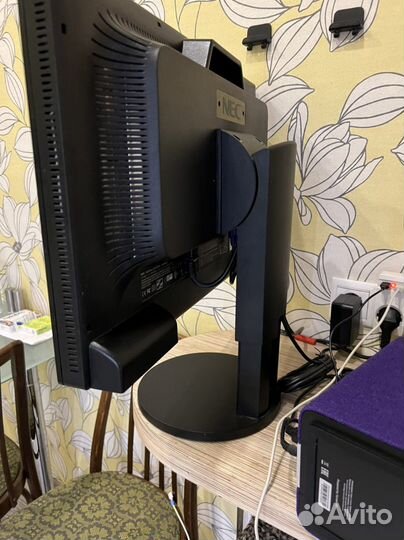 Монитор NES MultiSync EA232wmi