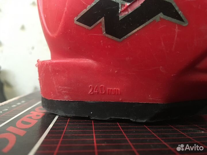 Ботинки горнолыжные детские